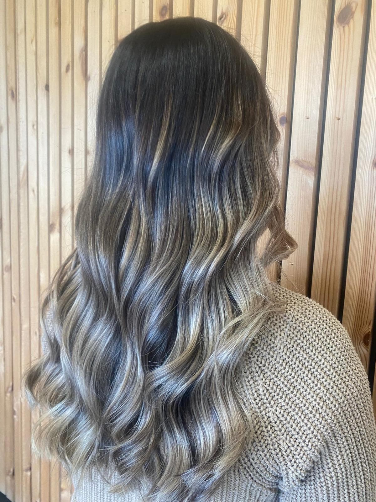 How to Choose the Right Balayage Glasgow Salon